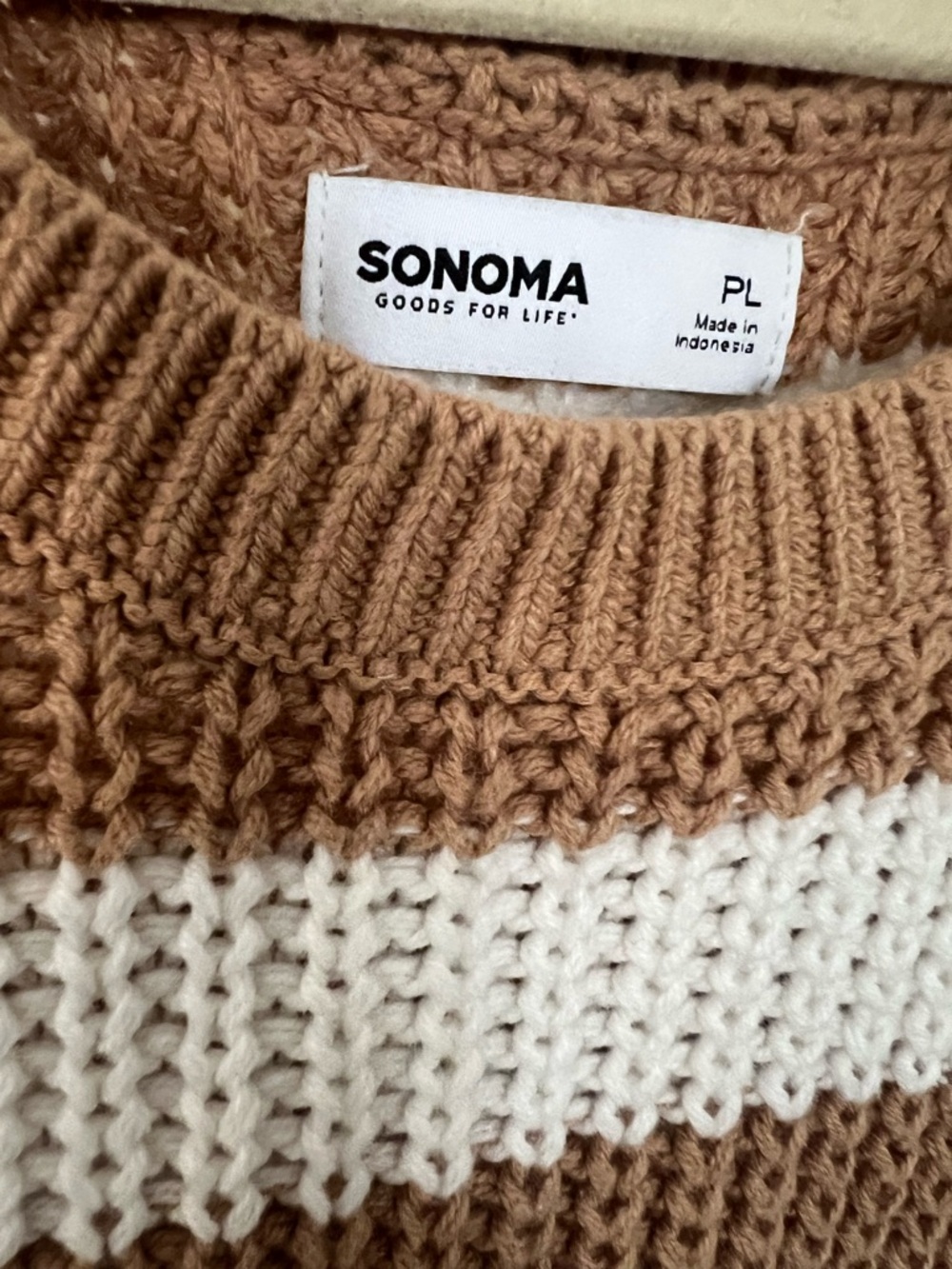 Two-Tone Camel Tan / Brown & Ivory Knit Sweater tank top, P Large, EUC, like new - Picture 2 of 8